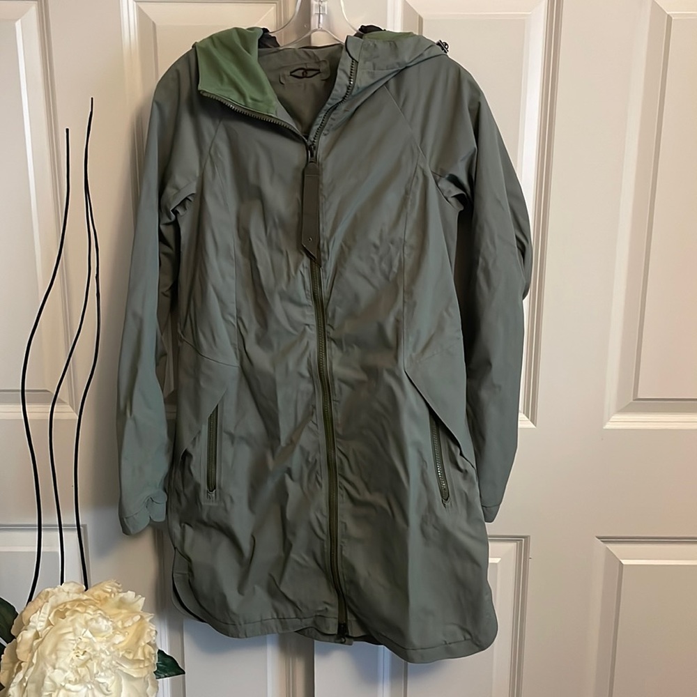 Lululemon Definitely Raining Jacket